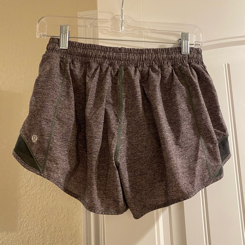 Lululemon Hotty Hot Shorts Size 8 Tall